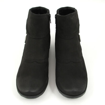 Caprice / Flache Stiefelette Schwarz aus Leder