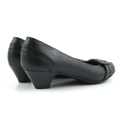 Marco Tozzi / Pumps Schwarz m. flachem Absatz und Brosche, Leder